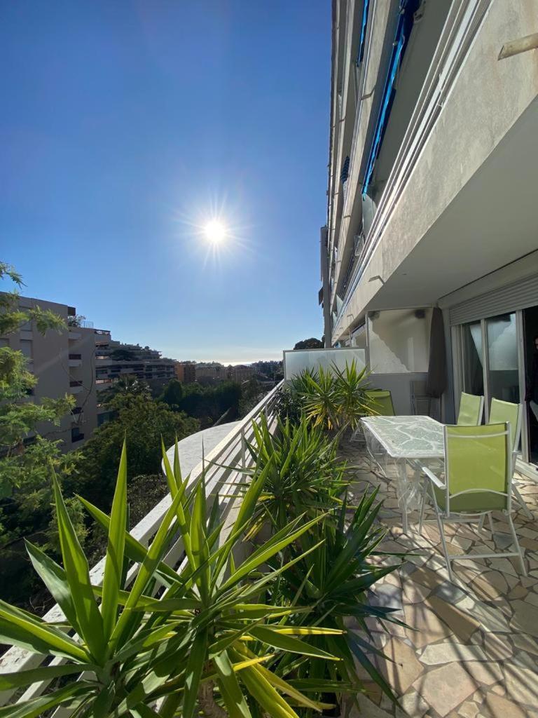 3 Pieces Avec Grande Terrasse Appartamento *